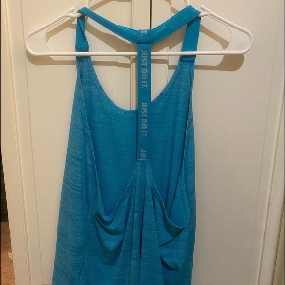 Nike Top - Picture 3 of 3